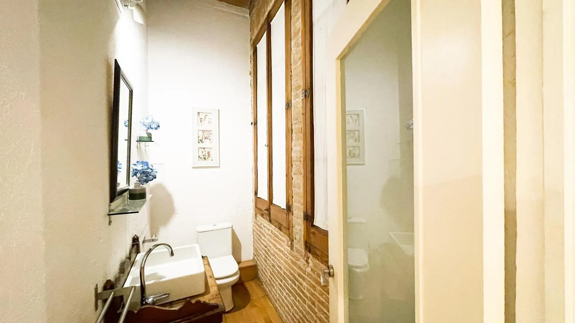By Born Rooms Barcelona España